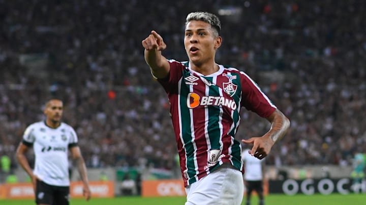 Matheus Martins disputa a segunda temporada pelo time profissional Matheus Martins disputa a segunda temporada pelo time profissional