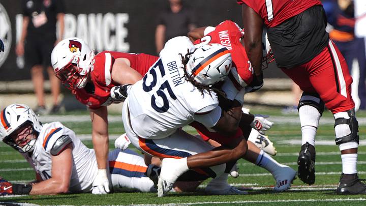 Louisville’s Duke Watson before he got injured against Virginia’s Anthony Britton at L&N Stadium Saturday.
Oct. 4, 2025 Louisville’s Duke Watson before he got injured against Virginia’s Anthony Britton at L&N Stadium Saturday.
Oct. 4, 2025