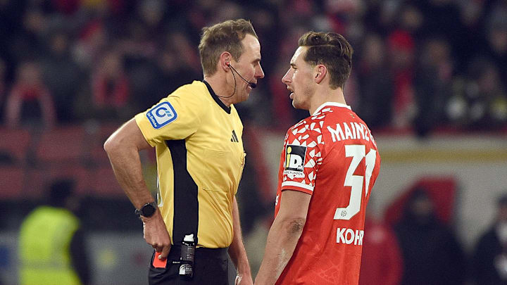 Dominik Kohr flog in der Bundesliga zum 9. Mal vom Platz - Allzeit-Rekord!