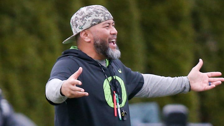 Oregon defensive line coach Tony Tuioti calls to players during a practice with the Ducks Thursday, April 6, 2023, in Eugene, Ore.
Sports Oregon Footballspring Practice Oregon defensive line coach Tony Tuioti calls to players during a practice with the Ducks Thursday, April 6, 2023, in Eugene, Ore.
Sports Oregon Footballspring Practice