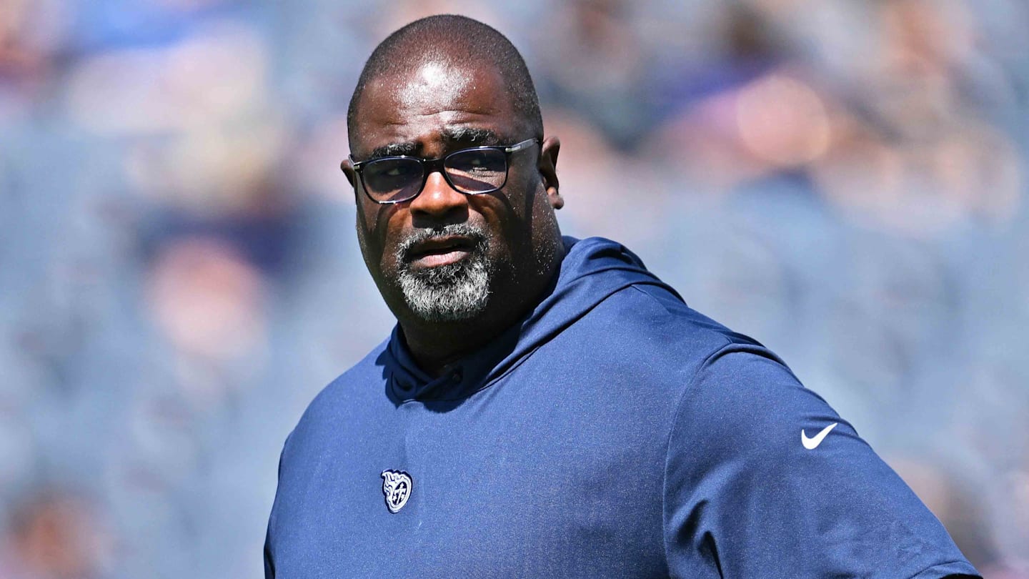 Patriots could be without key coach in must-win game vs. Dolphins