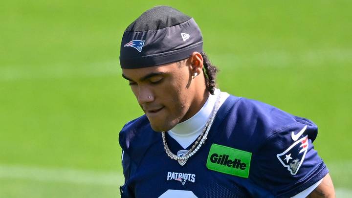 New England Patriots cornerback Christian Gonzalez (0).