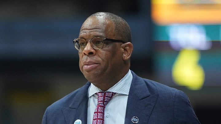 Jan 17, 2026; Berkeley, California, USA; North Carolina Tar Heels head coach Hubert Davis during the first half against the California Golden Bears at Haas Pavilion. Mandatory Credit: Darren Yamashita-Imagn Images