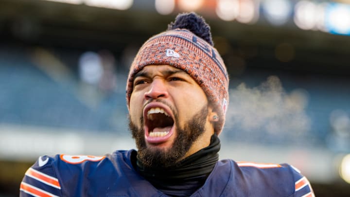 Caleb Williams of the Chicago Bears screams Caleb Williams of the Chicago Bears screams