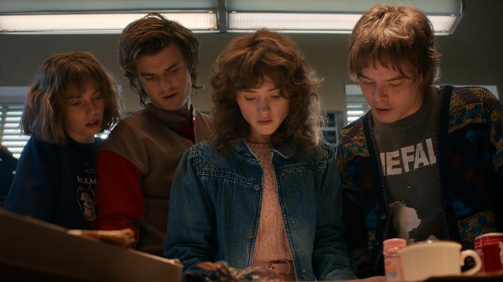 STRANGER THINGS: SEASON 5. (L to R) Maya Hawke as Robin Buckley, Joe Keery as Steve Harrington, Natalia Dyer as Nancy Wheeler, and Charlie Heaton as Jonathan Byers in Stranger Things: Season 5. Cr. COURTESY OF NETFLIX © 2025