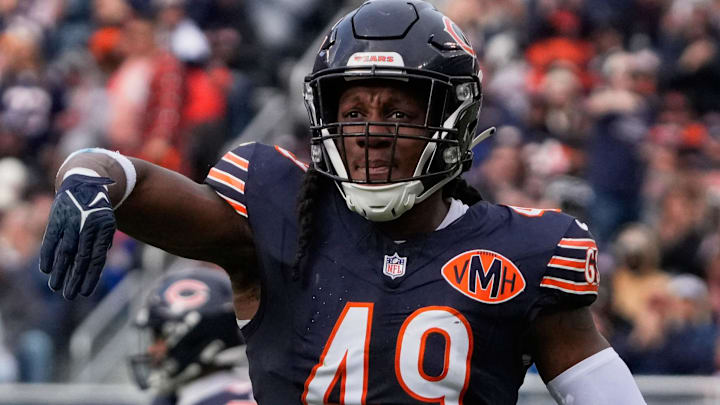 Chicago Bears middle linebacker Tremaine Edmunds 