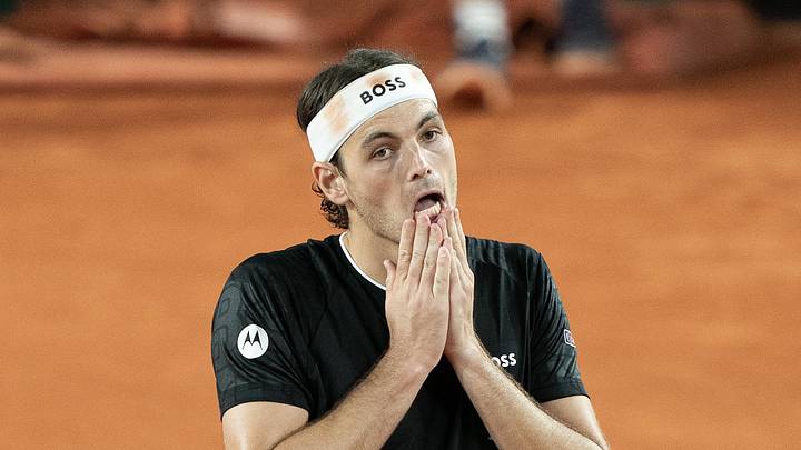Taylor Fritz lost his first match in the Geneva Open. Taylor Fritz lost his first match in the Geneva Open.