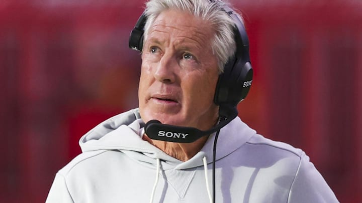 Dec 21, 2025; Houston, Texas, USA; Las Vegas Raiders head coach Pete Carroll stands on the sidelines during the first quarter against the Houston Texans at NRG Stadium. Mandatory Credit: Thomas Shea-Imagn Images Dec 21, 2025; Houston, Texas, USA; Las Vegas Raiders head coach Pete Carroll stands on the sidelines during the first quarter against the Houston Texans at NRG Stadium. Mandatory Credit: Thomas Shea-Imagn Images