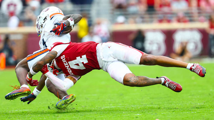 Oklahoma cornerback Courtland Guillory (4).