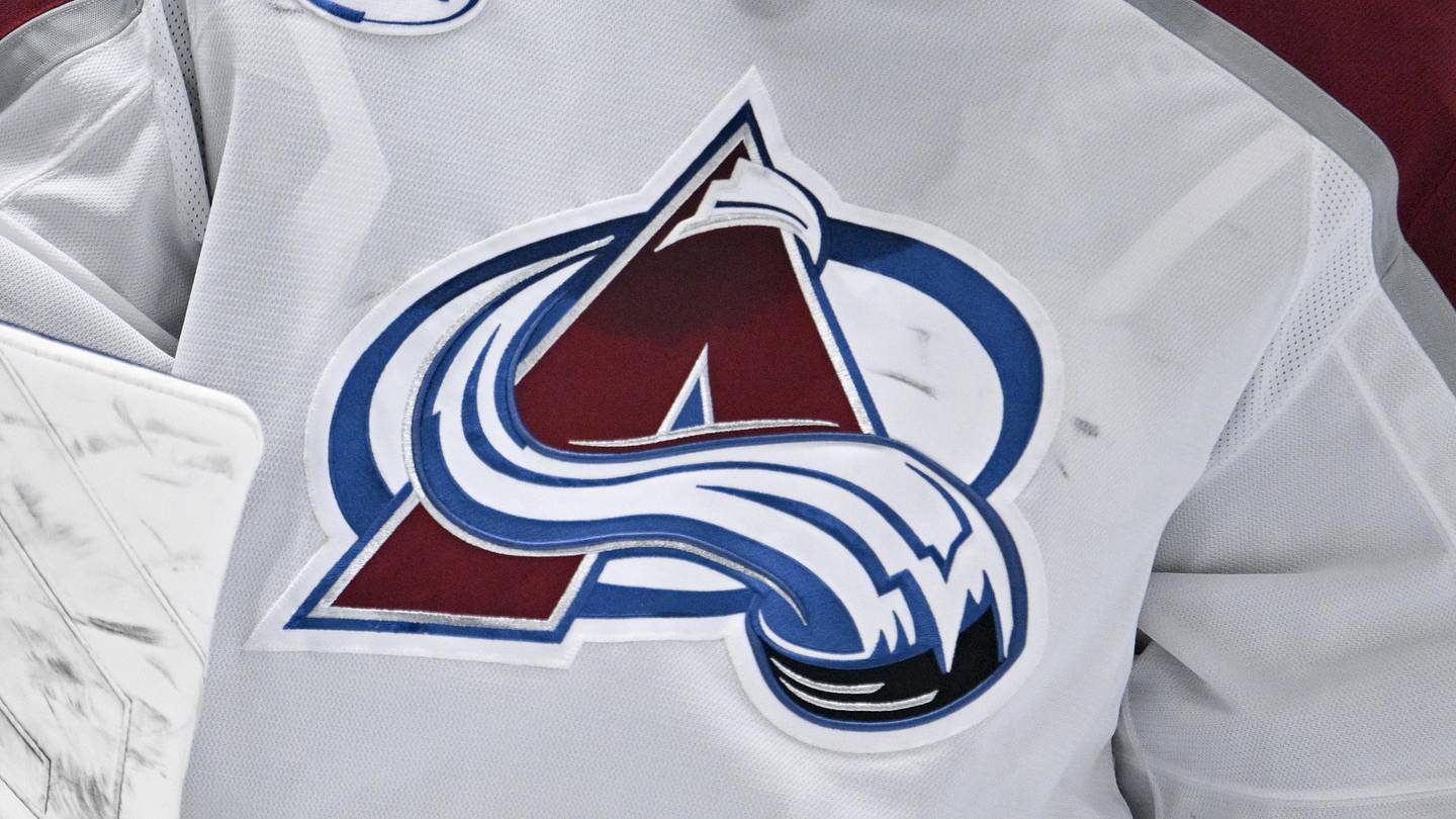 Insider reinstates Avalanche GM will serve in elevated role with Nashville Predators