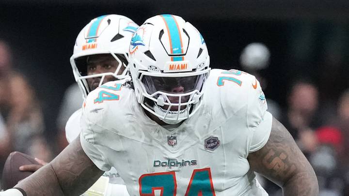 Miami Dolphins offensive guard Kadyn Proctor Miami Dolphins offensive guard Kadyn Proctor