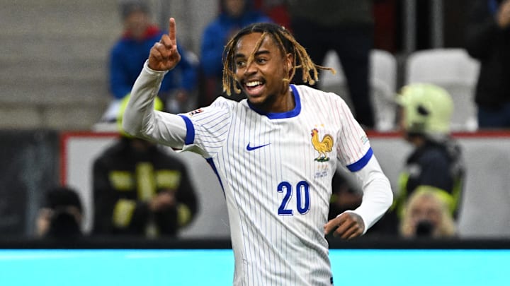 B. Barcola - équipe de France