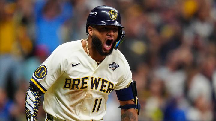 World Series - Tampa Bay Rays v Milwaukee Brewers - Game 1