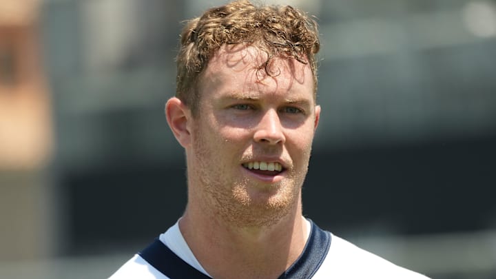 Dallas Cowboys tight end Luke Schoonmaker