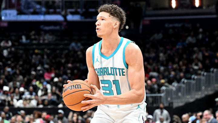Charlotte Hornets, Tidjane Salaun