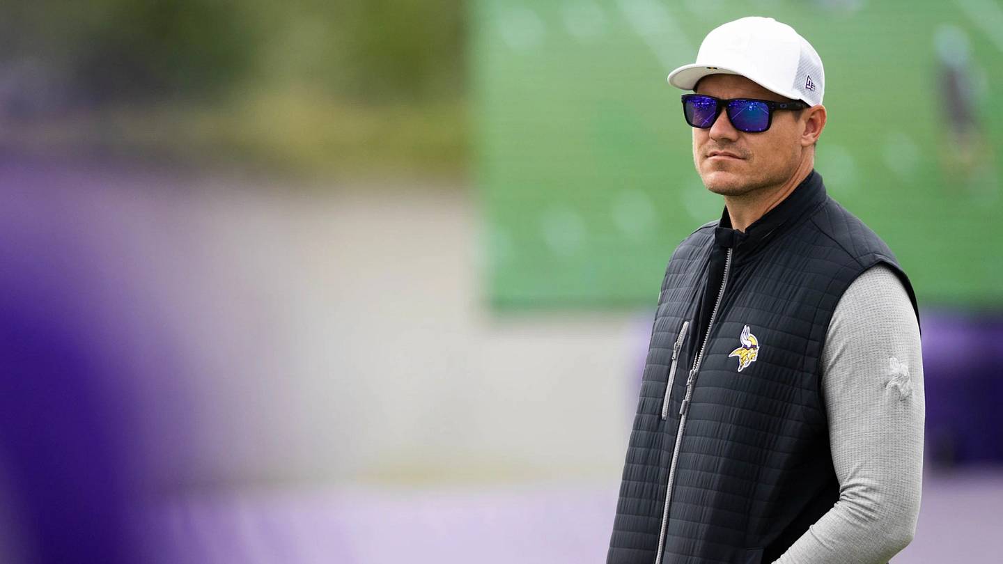 How Long Will Kevin O'Connell Continue With Vikings' QB Comp