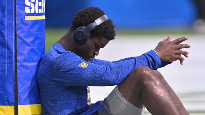 Nov 2, 2025; Inglewood, California, USA; Los Angeles Rams cornerback Roger McCreary (25) warms up during pregame of a game against the New Orleans Saints at SoFi Stadium. Mandatory Credit: Jayne Kamin-Oncea-Imagn Images