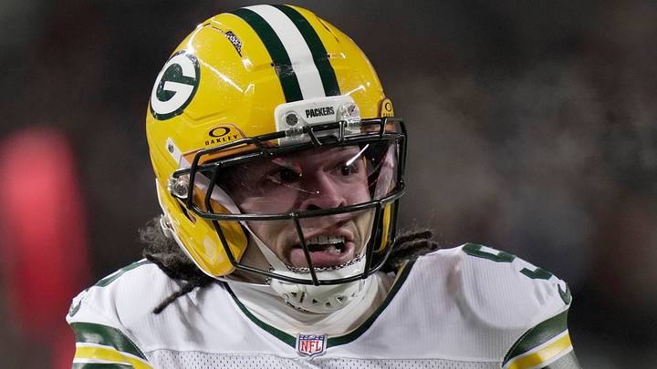 Green Bay Packers wide receiver Christian Watson (9) makes a catch for a first down during the second quarter of their wild card playoff game against the Chicago Bears Saturday, January 10, 2026 at Soldier Field in Chicago, Illinois.