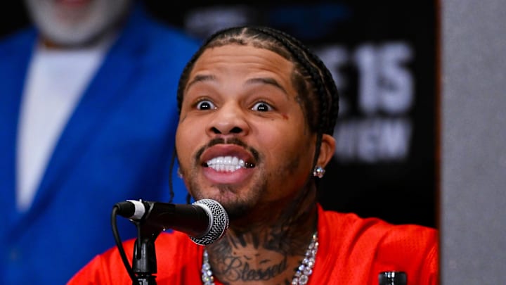 GERVONTA DAVIS having fun and full of energy during the press conference on May 5, 2024.