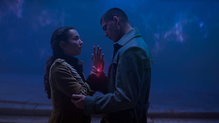 Shadow and Bone. (L to R) Jessie Mei Li as Alina Starkov, Archie Renaux as Malyen Oretsev in episode 207 of Shadow and Bone. Cr. Courtesy of Netflix © 2023