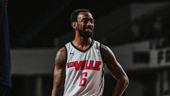 Former Louisville All-American and 'The Ville' guard Russ Smith Former Louisville All-American and 'The Ville' guard Russ Smith