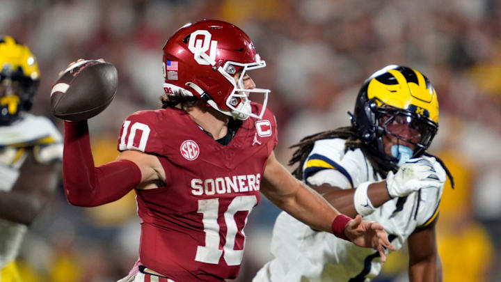 Oklahoma quarterback John Mateer 