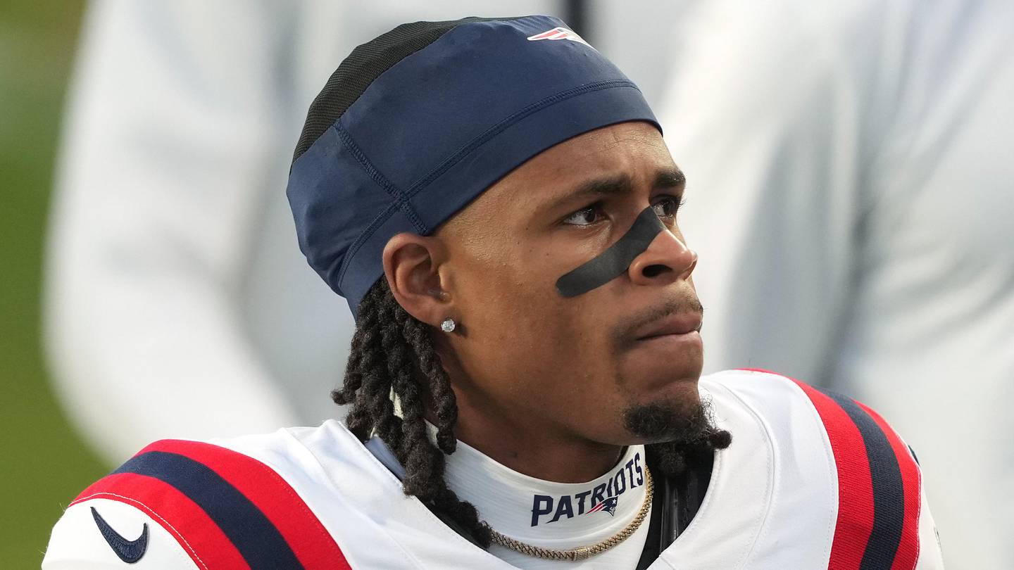 Patriots' fan favorite faces uncertain future with AJ Brown trade looming