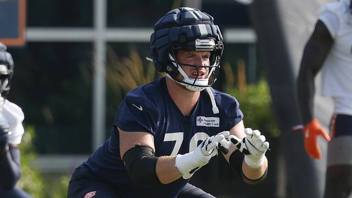 Chicago Bears tackle Theo Benedet