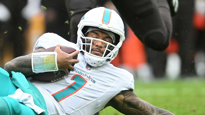 Miami Dolphins v Cleveland Browns