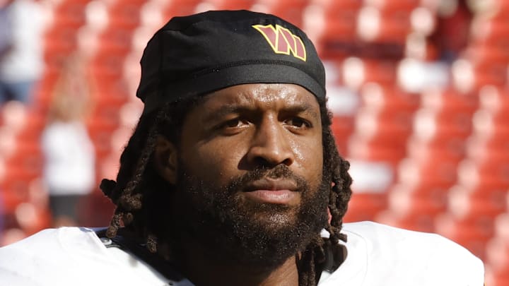 Washington Commanders defensive end Deatrich Wise Jr. 