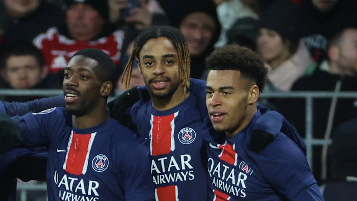 Dembélé, Barcola et Doué, joueurs du PSG