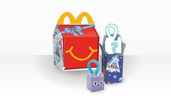 monimoniANIMALS 限定品 サンタうさぎ (箱折りたたみの梱包) McDonald's newest Happy Meal brings an extra serving of holiday joy