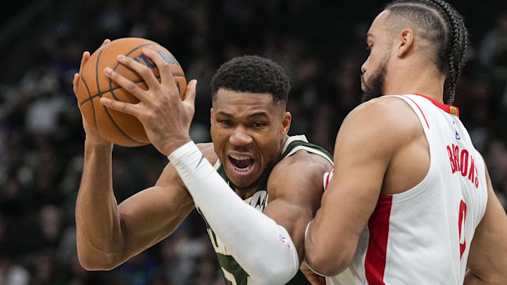 Nov 18, 2024; Milwaukee, Wisconsin, USA; Milwaukee Bucks forward Giannis Antetokounmpo (34) drives for the basket against Houston Rockets forward Dillon Brooks (9) during the fourth quarter at Fiserv Forum. Mandatory Credit: Jeff Hanisch-Imagn Images Nov 18, 2024; Milwaukee, Wisconsin, USA; Milwaukee Bucks forward Giannis Antetokounmpo (34) drives for the basket against Houston Rockets forward Dillon Brooks (9) during the fourth quarter at Fiserv Forum. Mandatory Credit: Jeff Hanisch-Imagn Images