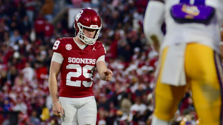 Oklahoma kicker Tate Sandell