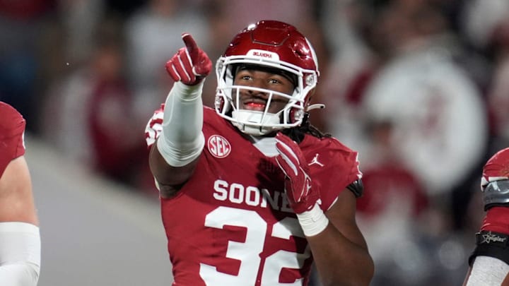 Oklahoma defensive lineman R Mason Thomas