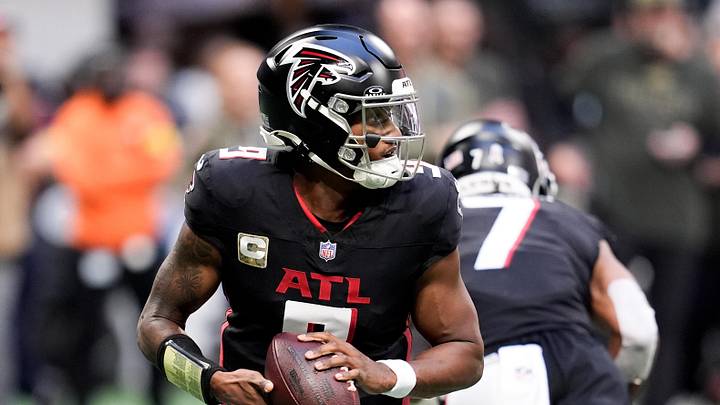 What are the biggest questions facing the Atlanta Falcons on offense this offseason? After a busy offseason, there are still plenty of things to answer.