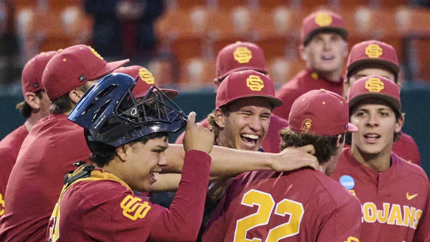 How to Watch USC vs. Texas A&M in College Station Regional Final