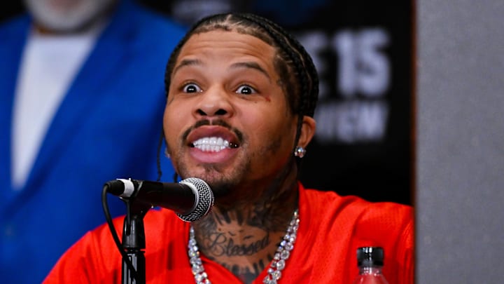 GERVONTA DAVIS having fun and full of energy during the press conference on May 5, 2024.
