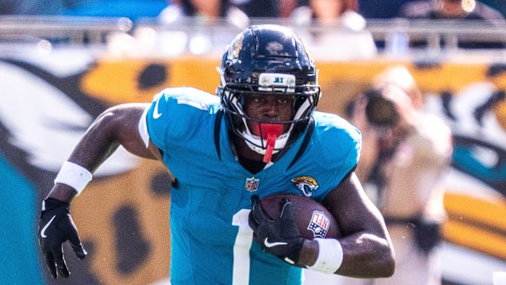 Jacksonville Jaguars running back Travis Etienne Jr. (1) finds a hole during the first quarter in an NFL football game at EverBank Stadium, Sunday, November 16, 2025, in Jacksonville, Fla. [Doug Engle/Florida Times-Union]