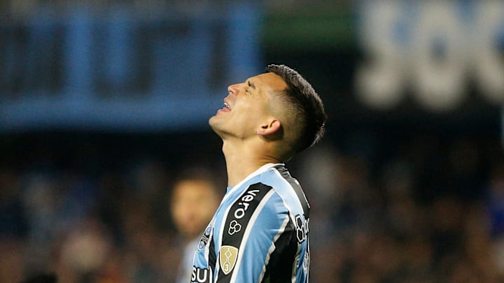 Camisa 10 deve ser opção no setor de armação