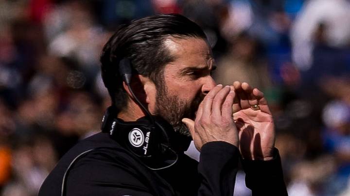 Manny Diaz, head football coach at Duke, shouts during the Tony the Tiger Sun Bowl against Arizona State at Sun Bowl Stadium in El Paso, Texas, on Wednesday, Dec. 31, 2025. Manny Diaz, head football coach at Duke, shouts during the Tony the Tiger Sun Bowl against Arizona State at Sun Bowl Stadium in El Paso, Texas, on Wednesday, Dec. 31, 2025.