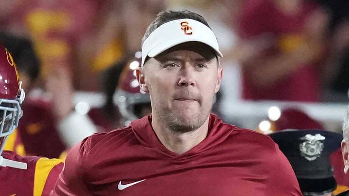 Sep 4, 2026; Los Angeles, California, USA; Southern California Trojans head coach Lincoln Riley leaves the field against the Fresno State Bulldogs in the first half at United Airlines Field at Los Angeles Memorial Coliseum. Mandatory Credit: Kirby Lee-Imagn Images Sep 4, 2026; Los Angeles, California, USA; Southern California Trojans head coach Lincoln Riley leaves the field against the Fresno State Bulldogs in the first half at United Airlines Field at Los Angeles Memorial Coliseum. Mandatory Credit: Kirby Lee-Imagn Images