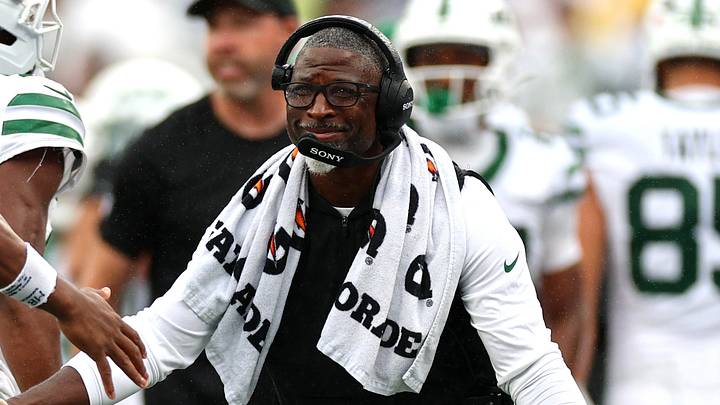 New York Jets head coach Aaron Glenn New York Jets head coach Aaron Glenn