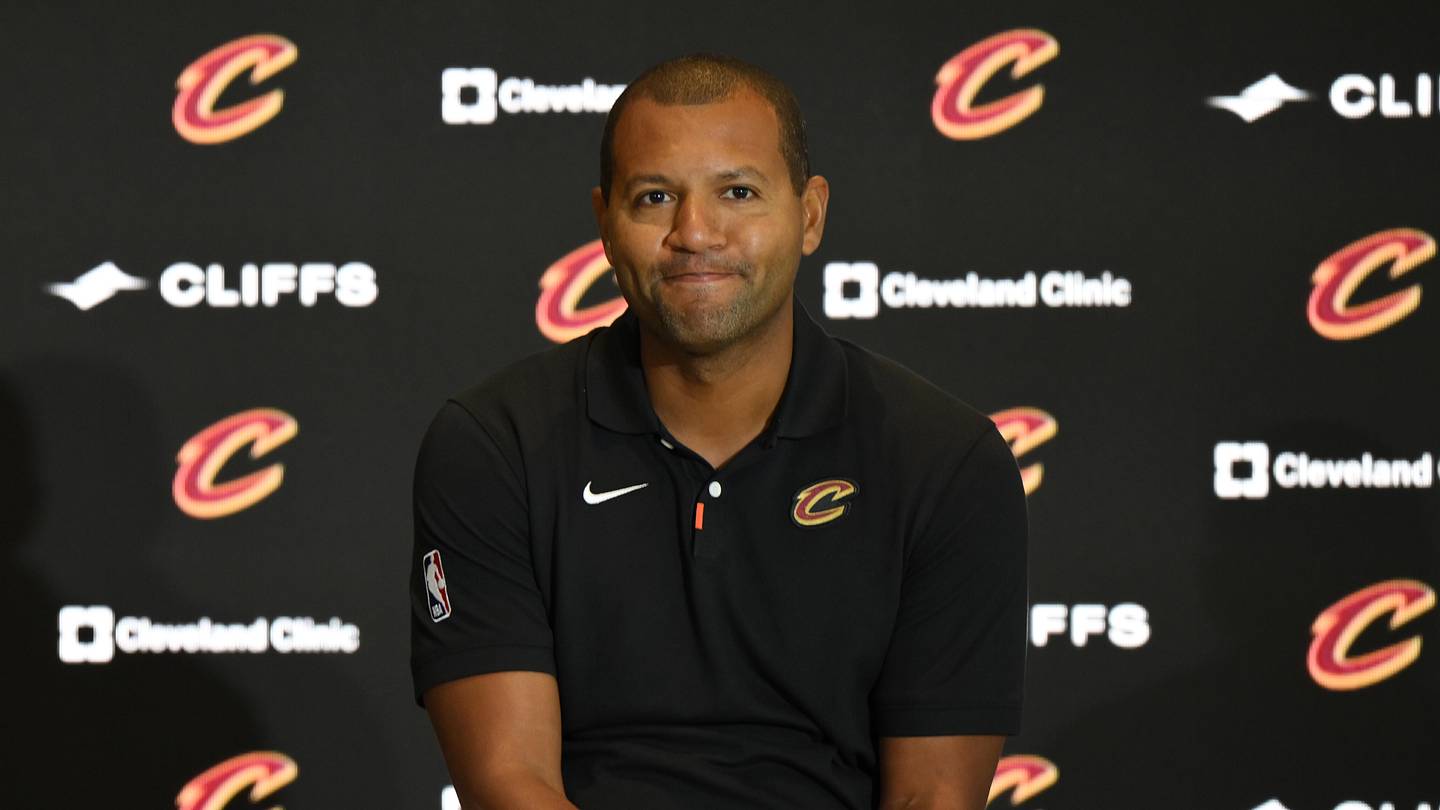 Cavaliers Already Have Obvious General Manager Replacement for Mike Gansey