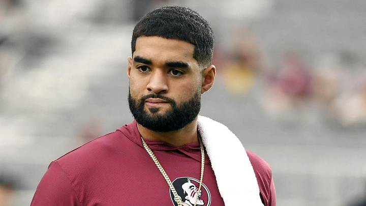 Oct 5, 2024; Tallahassee, Florida, USA; Florida State Seminoles quarterback DJ Uiagalelei (4) in an arm cast before a game against the Clemson Tigers at Doak S. Campbell Stadium. Mandatory Credit: Melina Myers-Imagn Images Oct 5, 2024; Tallahassee, Florida, USA; Florida State Seminoles quarterback DJ Uiagalelei (4) in an arm cast before a game against the Clemson Tigers at Doak S. Campbell Stadium. Mandatory Credit: Melina Myers-Imagn Images