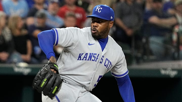 Aroldis Chapman juega para los Reales de Kansas City actualmente