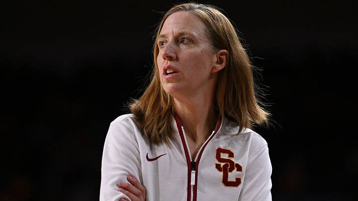 Jan 12, 2025; Los Angeles, California, USA; USC Trojans head coach Lindsay Gottlieb during the second quarter against the Penn State Nittany Lions at Galen Center. 