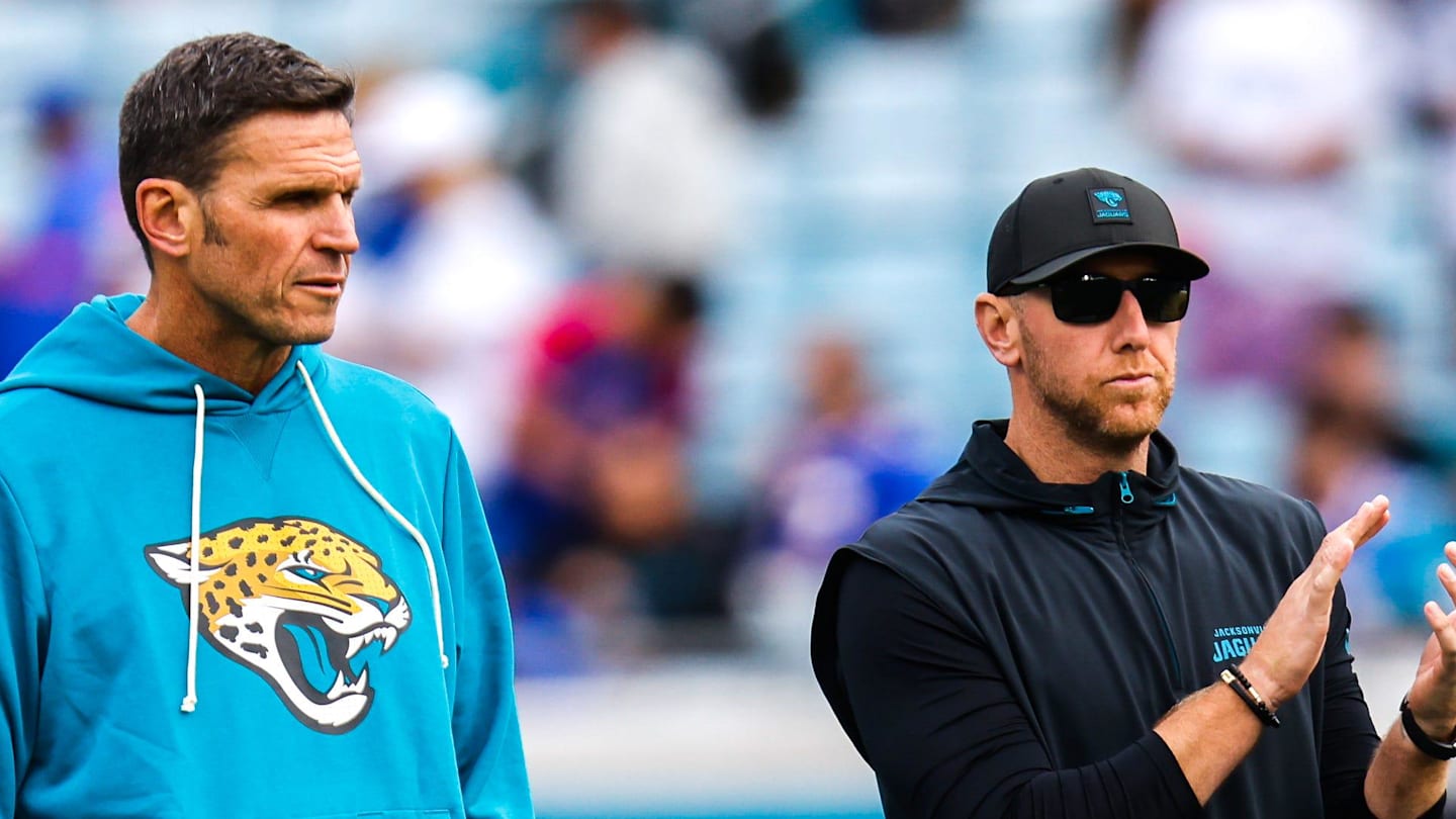 How Jaguars' Liam Coen Is Approaching Coaching Carousel