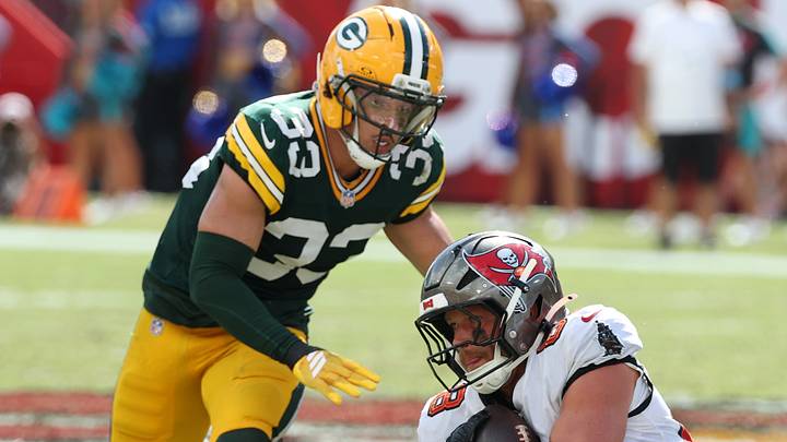 Tampa Bay Buccaneers tight end Evan Deckers (86) is broguht down by Green Bay Packers safety Evan Williams. Tampa Bay Buccaneers tight end Evan Deckers (86) is broguht down by Green Bay Packers safety Evan Williams.