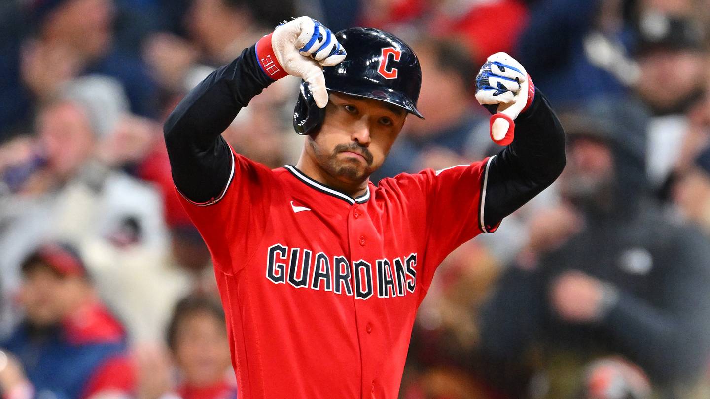 Cubs News: John Mallee turns down Mets, Steven Kwan's Guardians future, Brewers